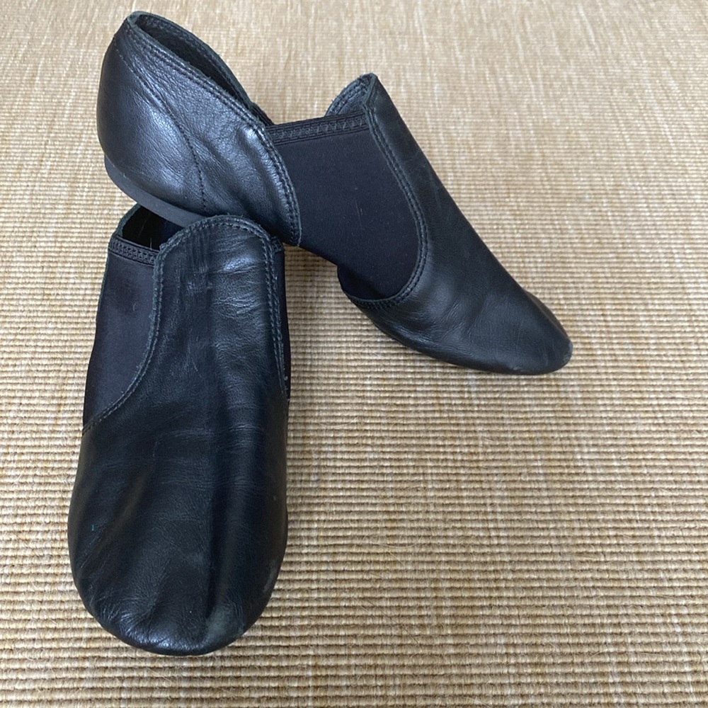 Capezio E Series Slip-on Jazz Shoes - Picture 5 of 12